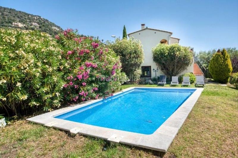 Foto 251e8573-87be-4104-b85b-d23d4e2d74a7. Chalet espectacular casa con vistas a les gavarres piscina privada, única por la privacidad! en Calonge