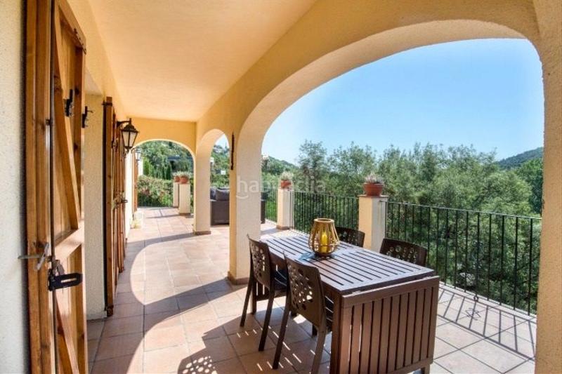 Foto 62d0521d-ad7b-4545-bc6f-0877ff975036. Chalet espectacular casa con vistas a les gavarres piscina privada, única por la privacidad! en Calonge