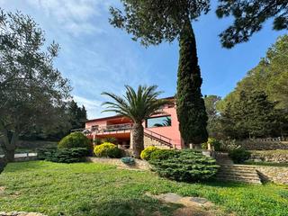 Xalet  Cami del semafor. Casa con jardín y vistas al mar