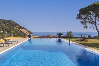 Xalet  Ses falugues. Villa de lujo con vistas panorámicas al mar en aiguablava, begur