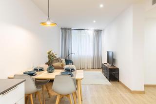 Appartement  Paral·lel. Piso reformado con muebles en drassanes, junto al port vell