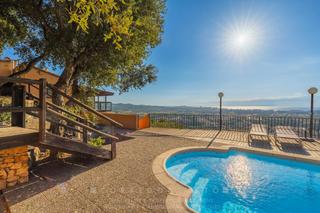 Chalet  La selva. Panorámicas, luz y tranquilidad en el corazón de la costa brava.