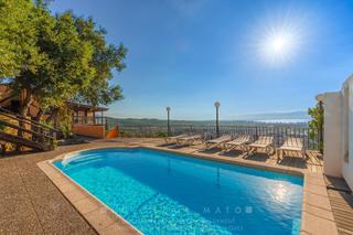 Chalet  La selva. Panorámicas, luz y tranquilidad en el corazón de la costa brava.