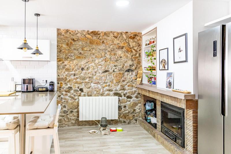 Foto 3da7cf39-b629-40d1-a6a6-b000f486221a. Casa adossada amb calefacció a Poble Calonge