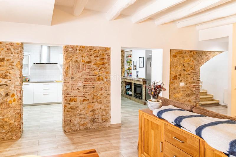 Foto 5fc49025-18fc-4959-8342-efb7b14f9f38. Casa adossada amb calefacció a Poble Calonge