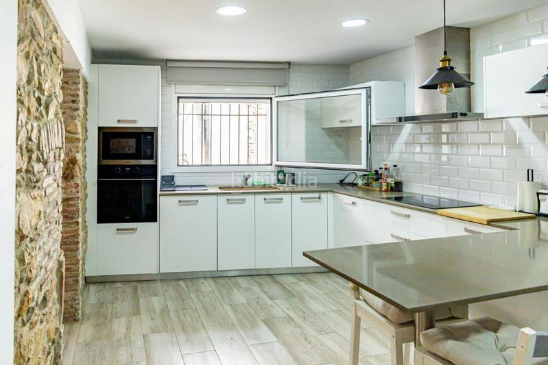 Foto 6d1b440b-4a84-4b4c-898c-8750f112e8b2. Casa adossada amb calefacció a Poble Calonge