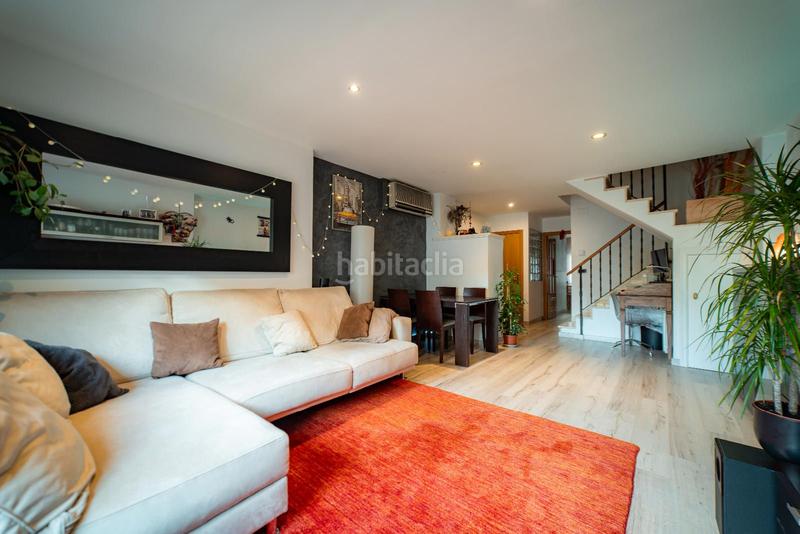 Foto 3dc72a5b-1287-4e60-a308-1f01bf1868ea. Zweistöckige wohnung mit heizung in Centre Mataró