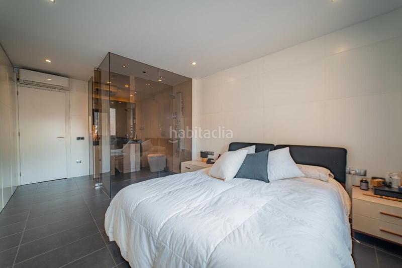 Foto b824bfa4-a293-4eb8-8e6f-7c0dbb68c53b. Zweistöckige wohnung mit heizung in Centre Mataró