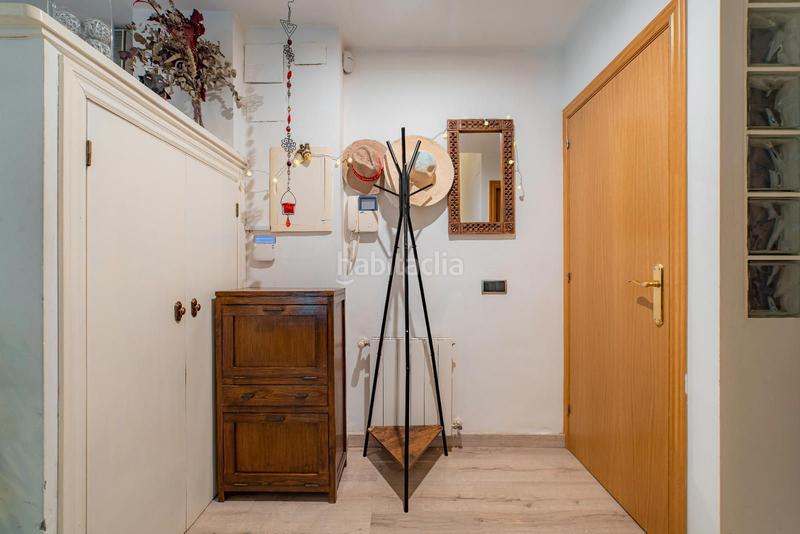 Foto bb9cb817-32c3-4a69-94c9-b03eafce989a. Zweistöckige wohnung mit heizung in Centre Mataró