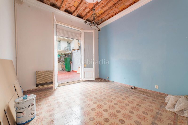 Foto 8b52b2e5-ac78-4885-9a64-971bf49bd8f3. Pis a Raval Barcelona