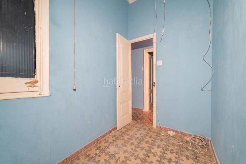 Foto c8cafe6c-f273-4a0a-a7ac-b3031c55c131. Pis a Raval Barcelona