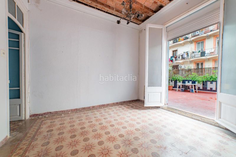 Foto c92f0c33-ab8c-4cbc-a041-685cbd4910f6. Pis a Raval Barcelona