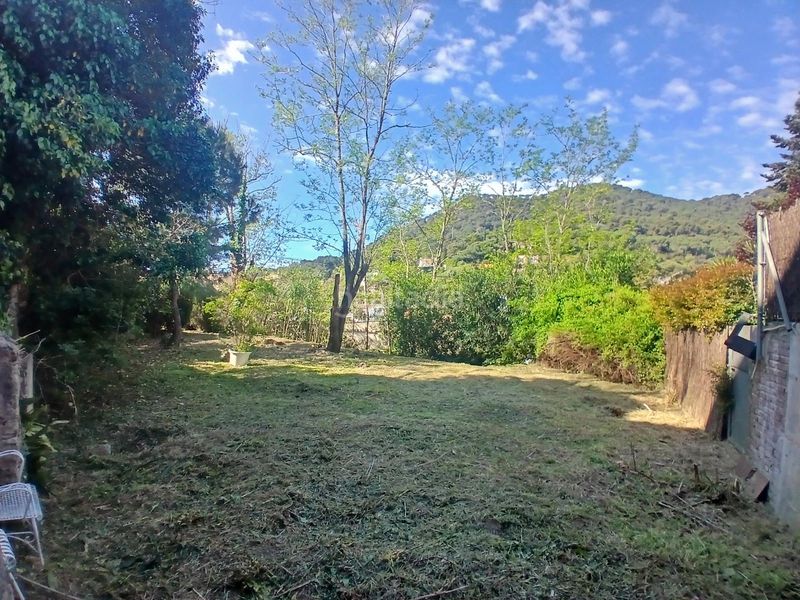 Foto b37af488-f74c-40e1-abee-62406a7f4677. Terreno residencial parcela edificable en el centro con anteproyecto de vivienda unifamiliar de 384 m en Cabrera de Mar