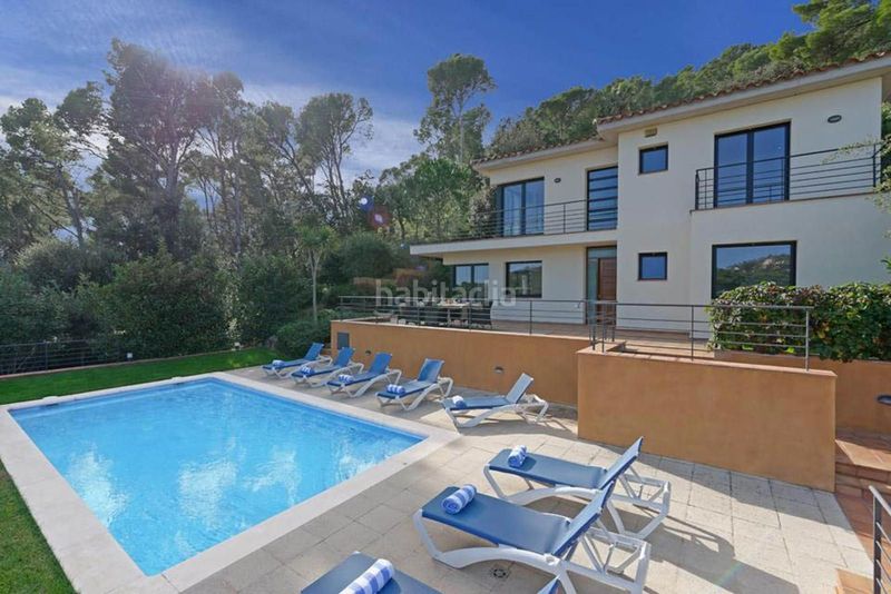 Foto c3b00003-9c19-401b-ad5b-395c6e600cc3. Chalet with heating parking pool in Tamariu