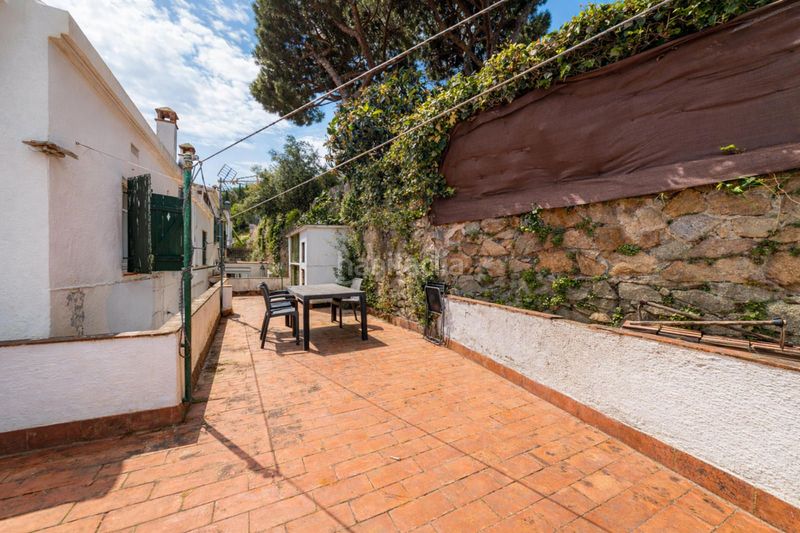 Foto 2c021574-a66a-4456-b2fb-862d81f98266. Casa adossada amb calefacció a La Llàntia Mataró