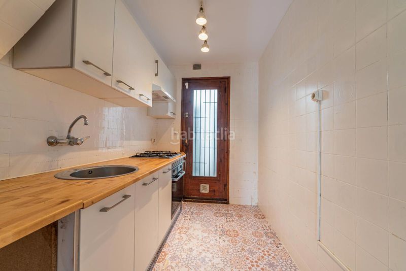 Foto 584634b9-bd32-4f8e-90c9-d74e4c78f4d8. Casa adossada amb calefacció a La Llàntia Mataró