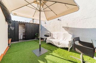 Maison  U d'octubre. Casa de pueblo reformada en argentona luz, espacio y terraza