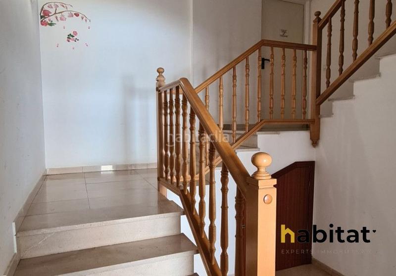 Foto cff9abc3-7520-41db-ab5d-e60836f47099. Edifici a Pobla de Mafumet (La)