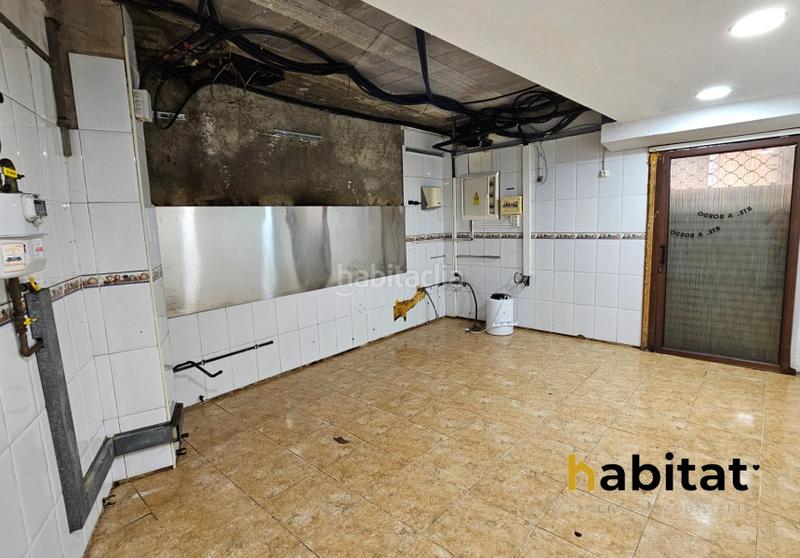 Foto 48804321-ff38-4bd8-a5f9-e3b93687ce56. Local commercial dans carrer de sant pere 21 dans Barris Marítims Tarragona