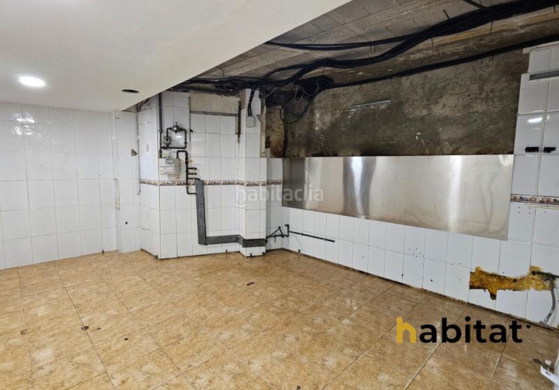 Foto 609dfa52-1fb8-4aed-82dd-b560d153299e. Local commercial dans carrer de sant pere 21 dans Barris Marítims Tarragona