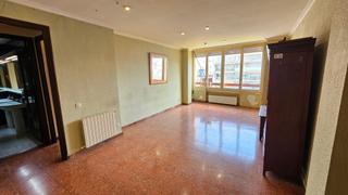 Flat in Rambla nova 32. Piso de 3 habitaciones en rambla nova