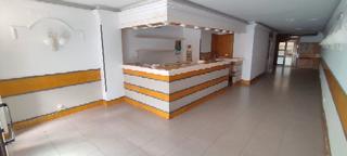 Rent Business premise in Carrer d'august 36. Local en alquiler en c/august con salida de humos