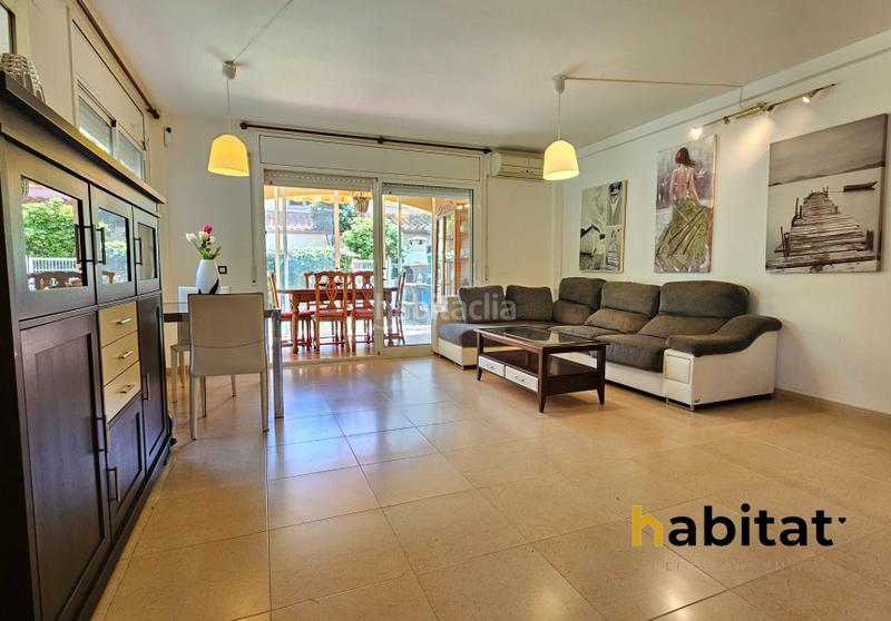 Foto 80a0a4f9-4e6c-439d-ab8b-345479a18690. Casa en carrer moscú 59 chalet pareado en vilafortuny en Cambrils