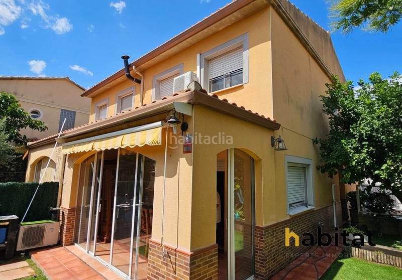 Foto 89733bfb-d125-4b90-bb69-41b53d108d4b. Casa en carrer moscú 59 chalet pareado en vilafortuny en Cambrils