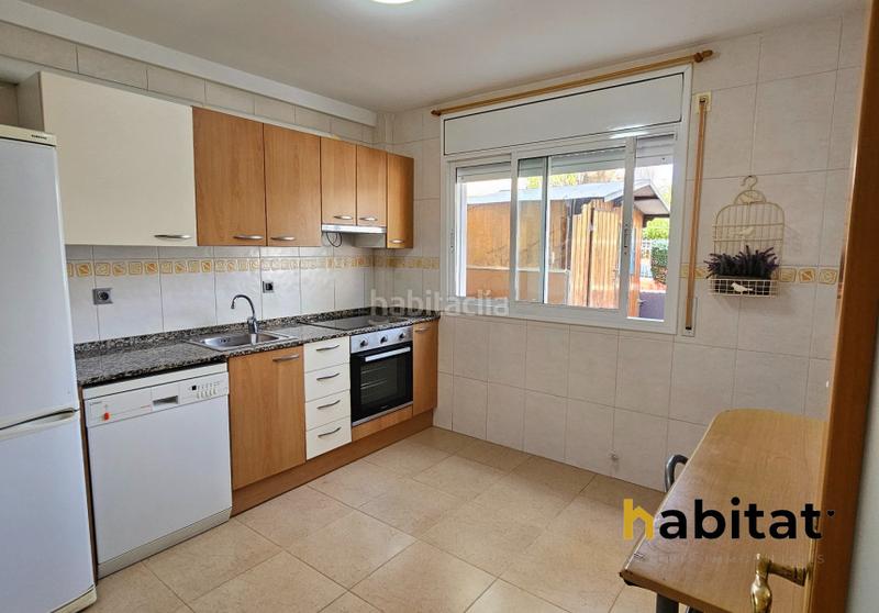 Foto c847a76d-dac1-47fb-a46d-9926fc4efd33. Casa en carrer moscú 59 chalet pareado en vilafortuny en Cambrils