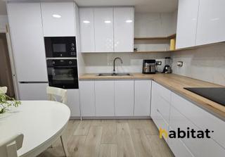 Pis  Carrer del baró de les quatre torres. Piso de 2 habitaciones en c/ baró iv torres