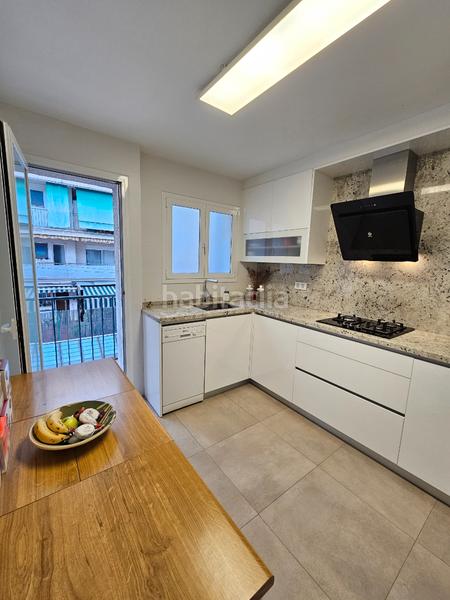 Foto c772b7fc-a8e0-48b4-a797-091095cd4423. Pis a Barris Marítims Tarragona