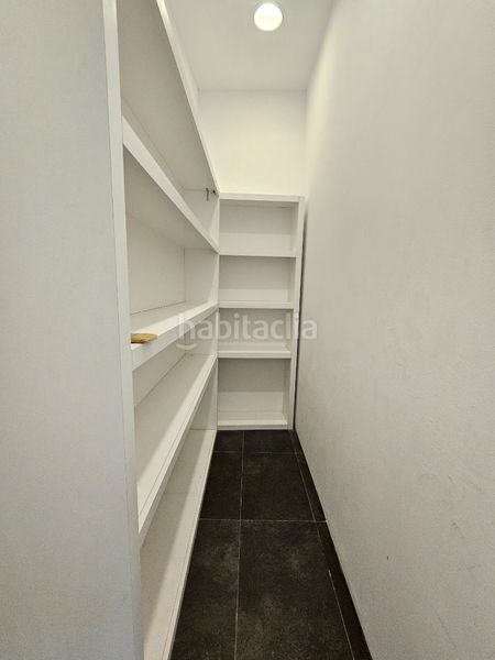 Foto 95c6a715-92f3-43c8-9442-2890b6f2604c. Lloguer local comercial a carrer del comte de rius 22 a Tarragona