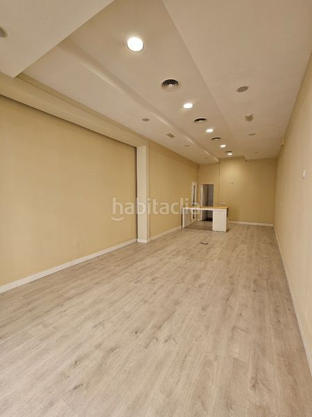 Foto c7fefdc8-aa48-4de2-a183-98af96aeda2c. Lloguer local comercial a carrer del comte de rius 22 a Tarragona