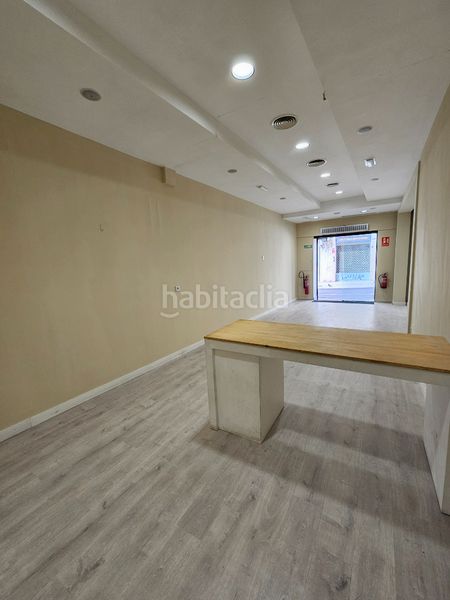 Foto c8b1212e-5623-4770-b650-196cf0b694ce. Lloguer local comercial a carrer del comte de rius 22 a Tarragona