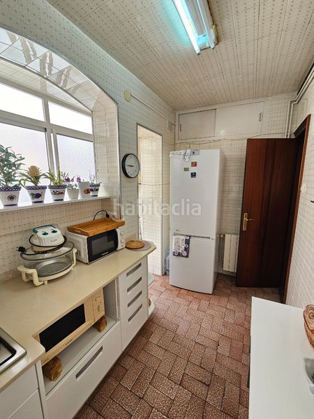 Foto 8322d422-c1cc-40f2-b846-78e3036471d2. Pis amb calefacció aparcament a Llevant Reus