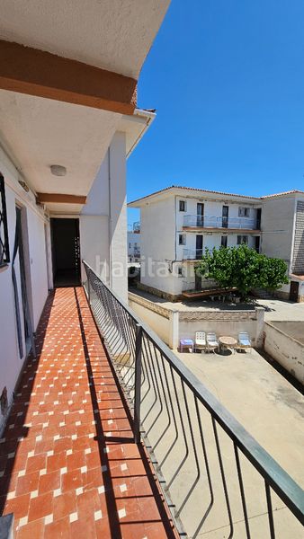 Foto 5540490c-8c58-42db-824e-7c256c1e4227. Estudi a Clarà Torredembarra