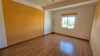 Pis  Carrer del baró de les quatre torres. Piso con 3 habitaciones en c/ baró iv torres