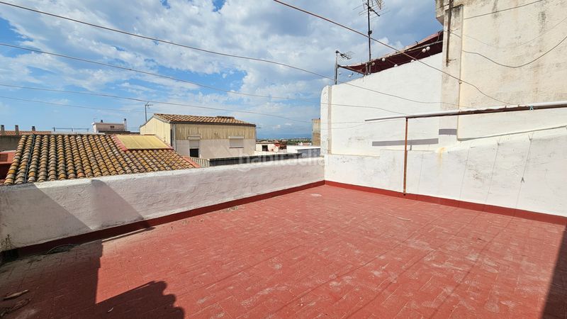Foto b56cc790-b447-4780-968f-f33f918fe18e. Casa a Constantí