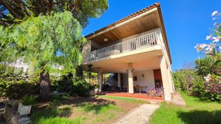 Xalet a Urbanitzacions de Llevant. Chalet independiente con piscina y vistas al mar en urb. cala ro