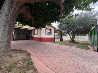 Chalet en Pobla de Montorns (La). Ref 855. chalet individual  urb el castell de montorns. la pobl
