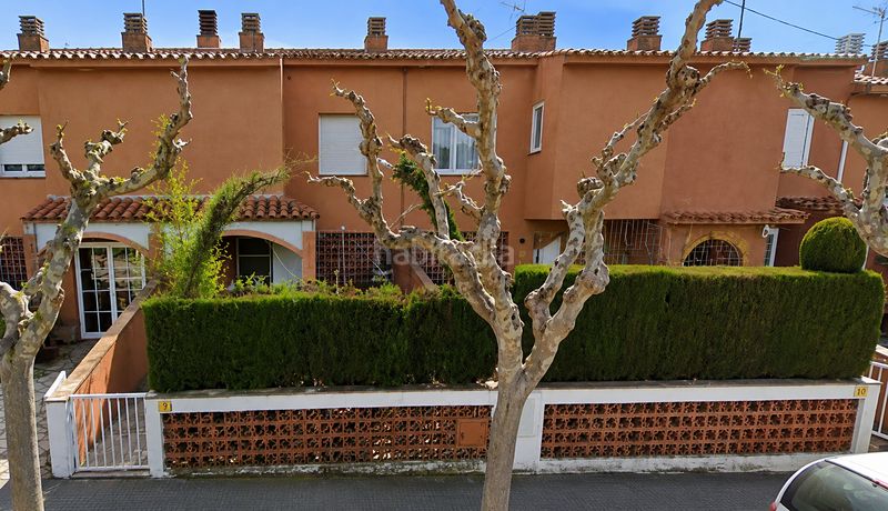 Foto 2267b0ee-1349-4685-aad3-9e6af10d400e. Casa adossada amb xemeneia aparcament a Botarell
