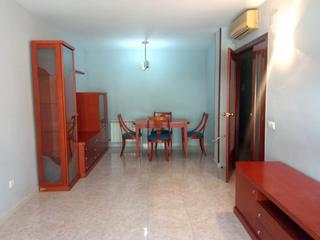Appartamento in Casc Antic - Nou Cambrils. Piso luminoso con parking y trastero