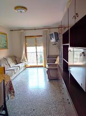 Appartamento  Carrer de sant isidre. Piso luminoso y con amplia terraza