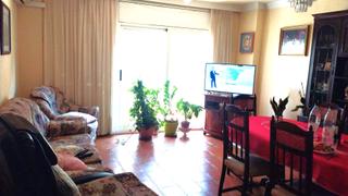 Etagenwohnung  Carrer de francesc pérez dolç. Piso luminoso con 3 terrazas y galeria