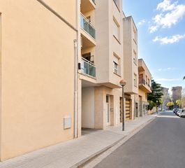 Aparcament cotxe  Carrer del doctor alexandre frias. Plaza de parking