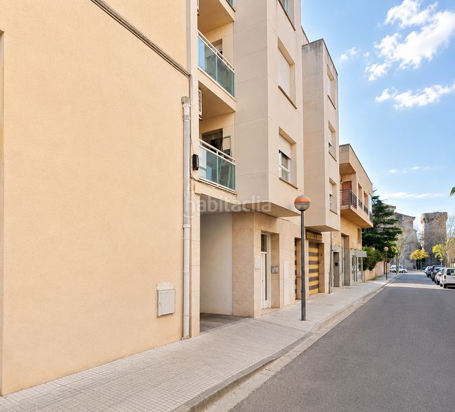 Foto 4d07a71c-ff39-42bf-ac7e-c1c3328e1aa7. Aparcament cotxe a casc antic - nou Cambrils Cambrils