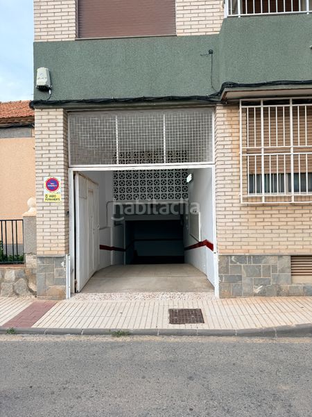 Foto 718c366c-ef6e-43bc-a335-a2a67770f1f3. Aparcament cotxe a calle marqués de ordoño 54 a Centro Alcázares (Los)