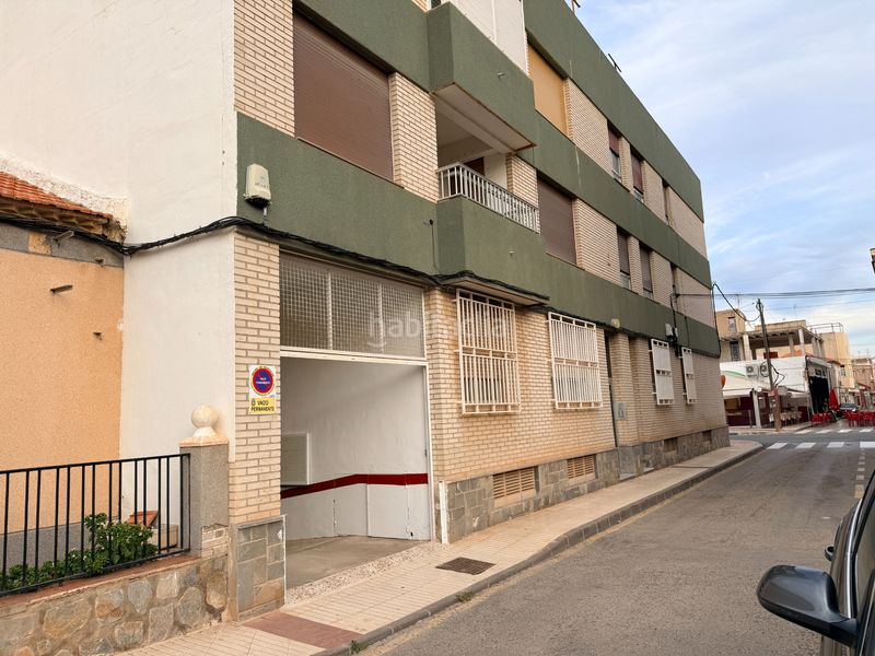 Foto b5d50ede-0108-4e50-a07c-7367376f92d3. Aparcament cotxe a calle marqués de ordoño 54 a Centro Alcázares (Los)