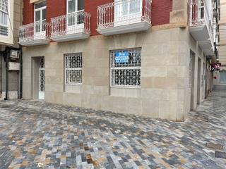 Miete Geschäftsraum  Calle villamartín. Bajo comercial en alquiler en cartagena