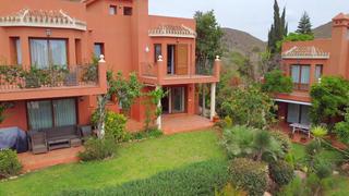Chalet en La Manga Club. Triplex en venta en el campo de golf